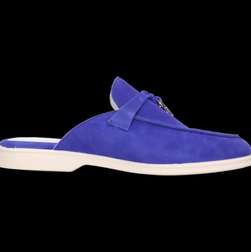 Adley 15