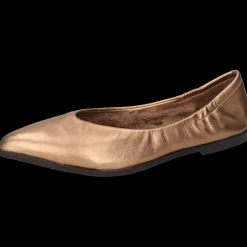 Alora 1